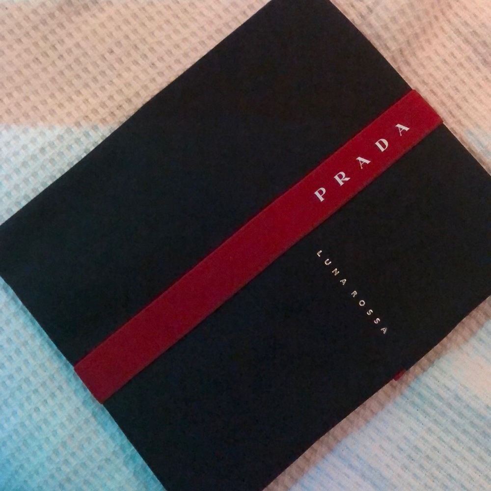 PRADA bag - Picture 2 of 2